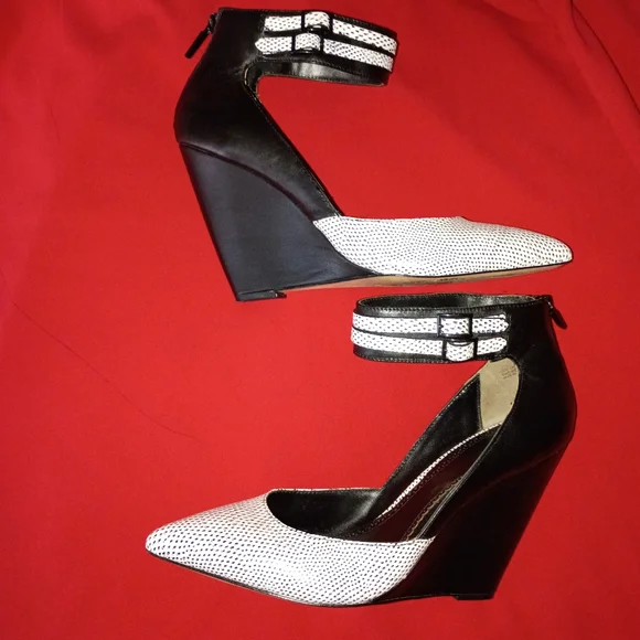 Unique Collection ❤️ - Picture 10 of 10